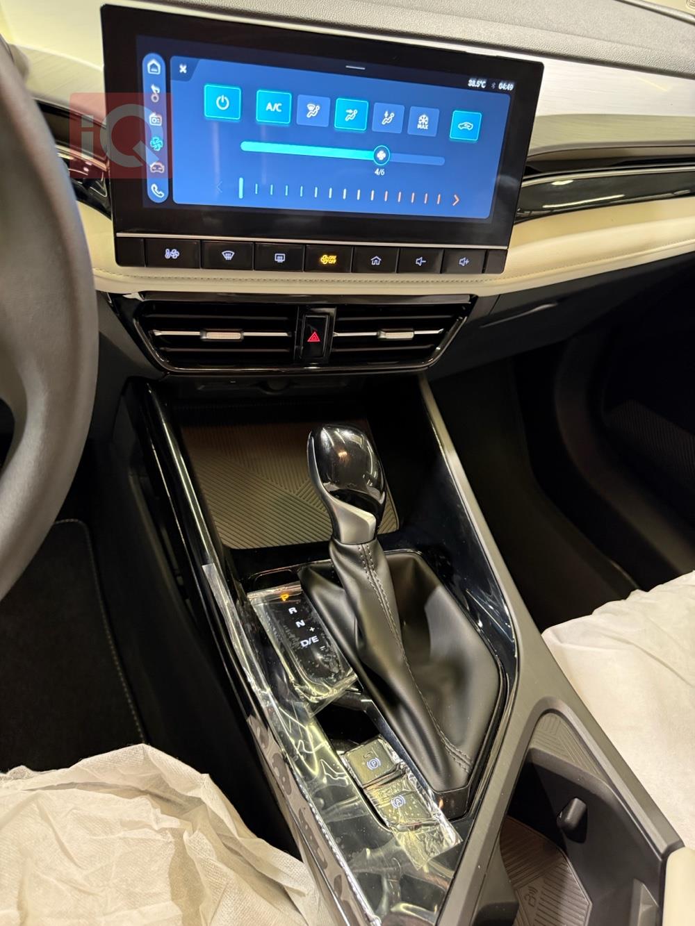 MG 5 Plus
